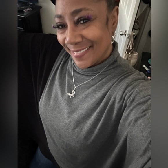 JUSTASEASON, ALL THE BEAUTIFUL ITEM PURCHASES ON MY POSHMARK JOURNEY. THANK YOU - Picture 5 of 11